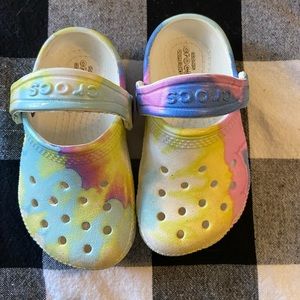 Crocs size 6 rainbow